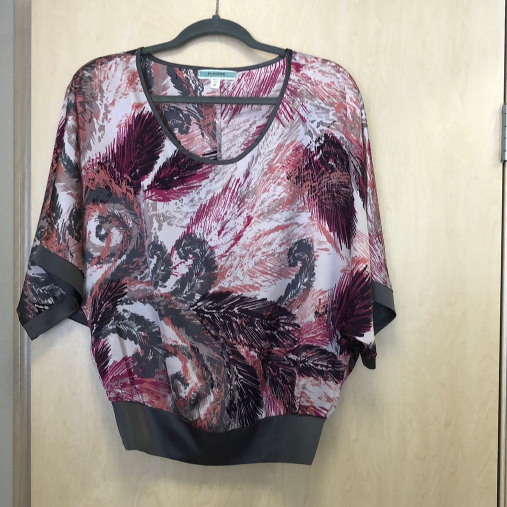 Feather Pattern Pleione Blouse / SM / S